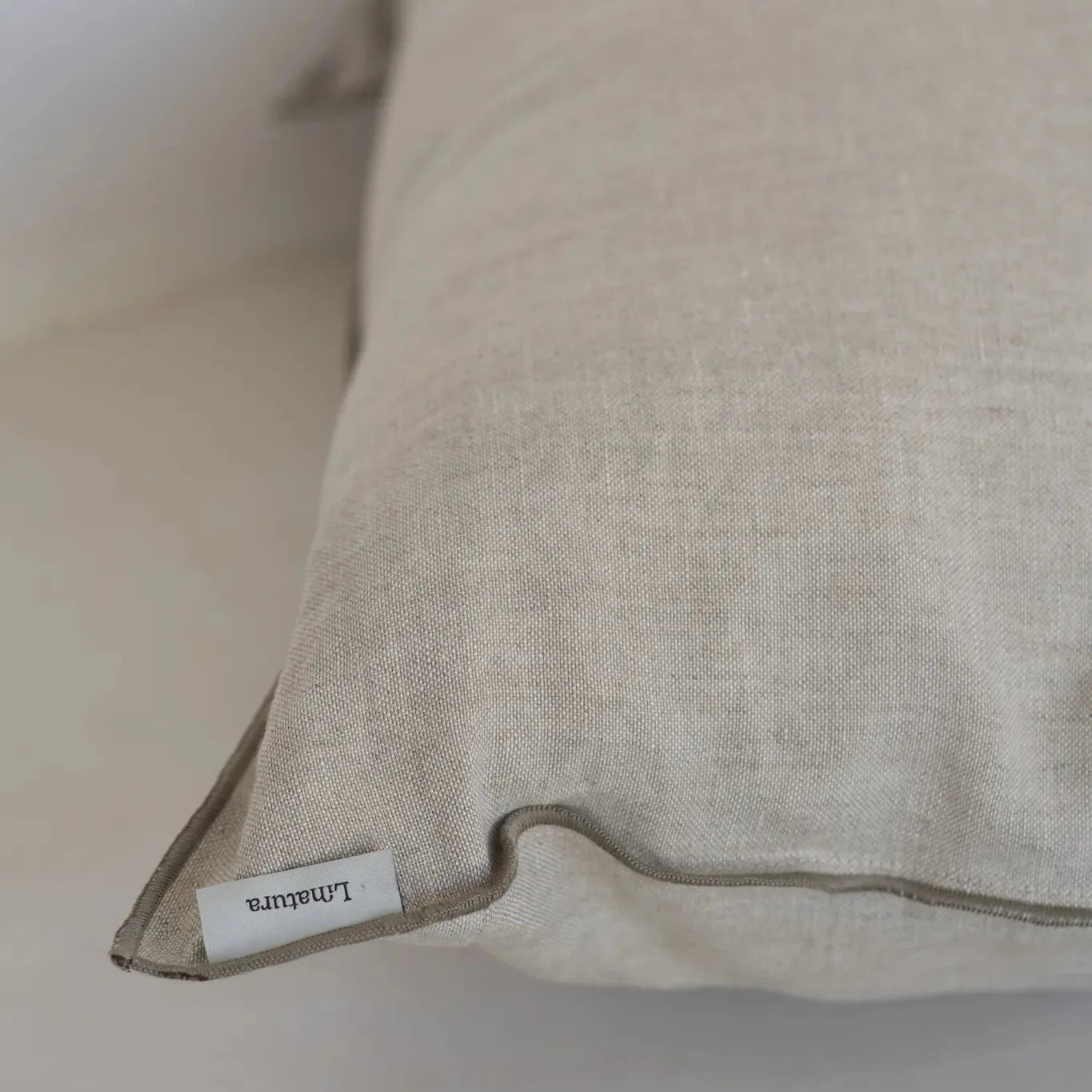 Linatura linen cushion cover beige contrast stitch 60x60 cm