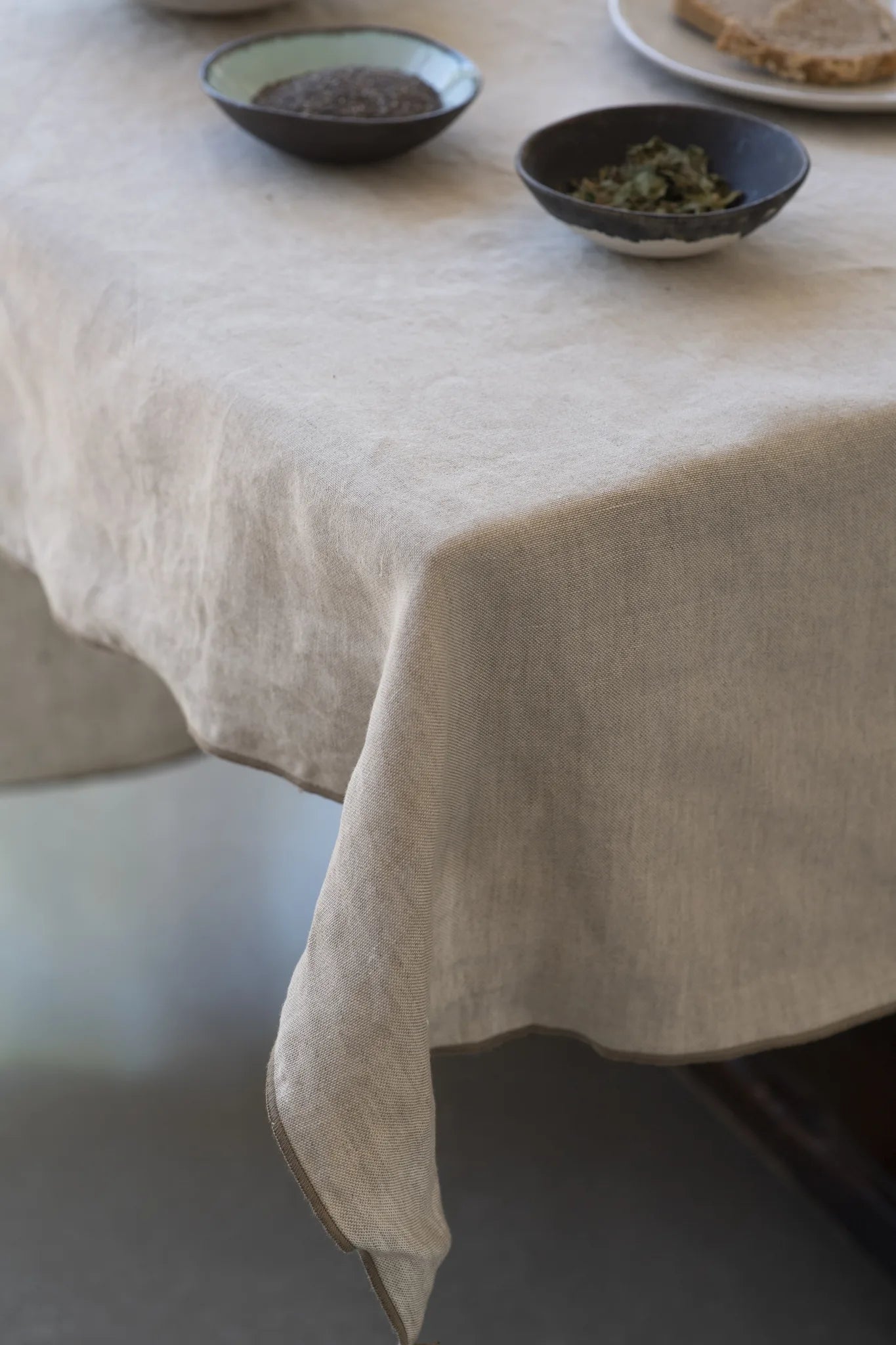 Pablo tablecloth 240x240 cm linen natural Linatura kO Store