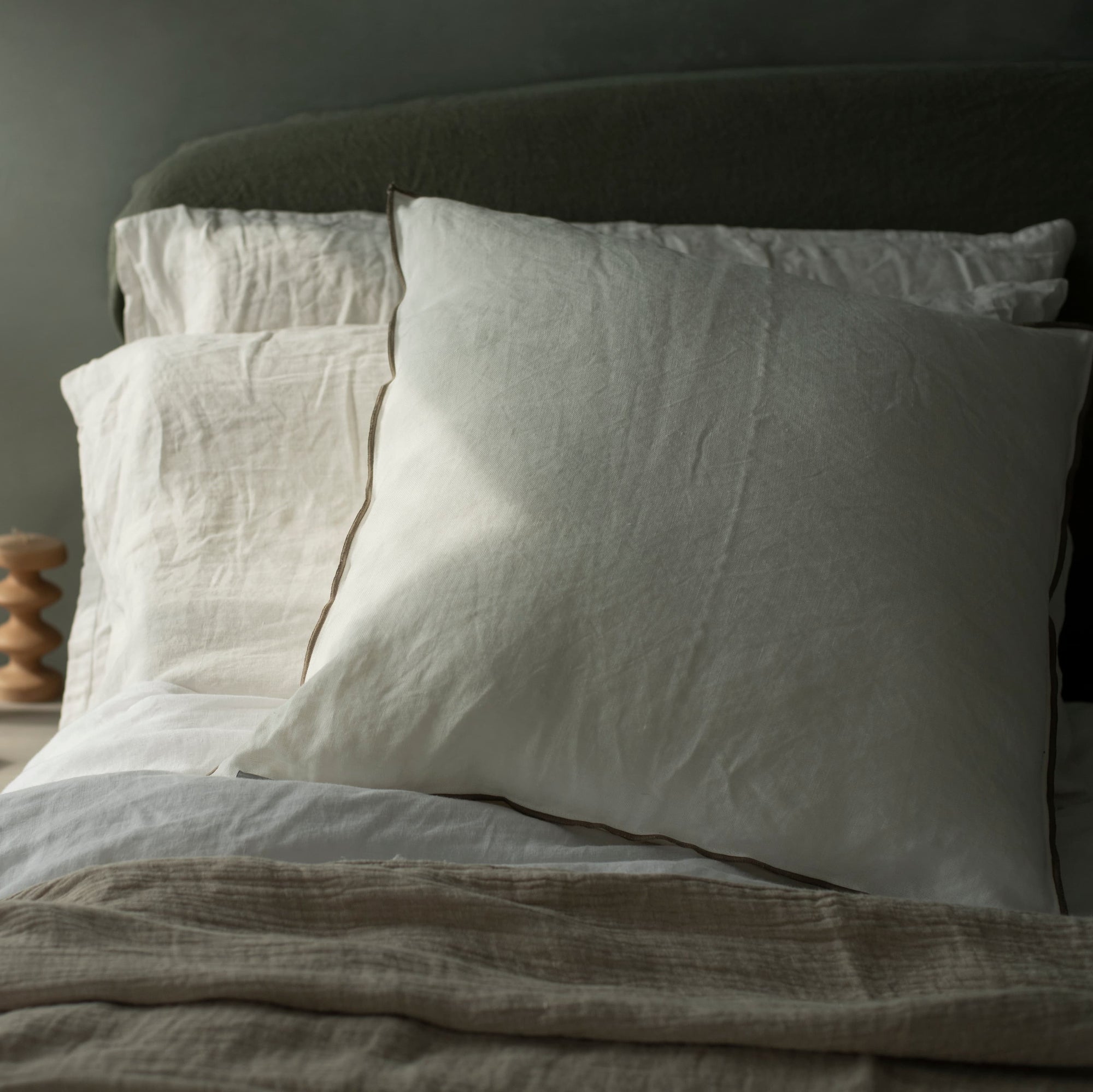 Linen duvet cover bed styled natural textile kO Store