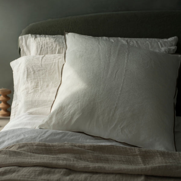 Linen duvet cover bed styled natural textile kO Store