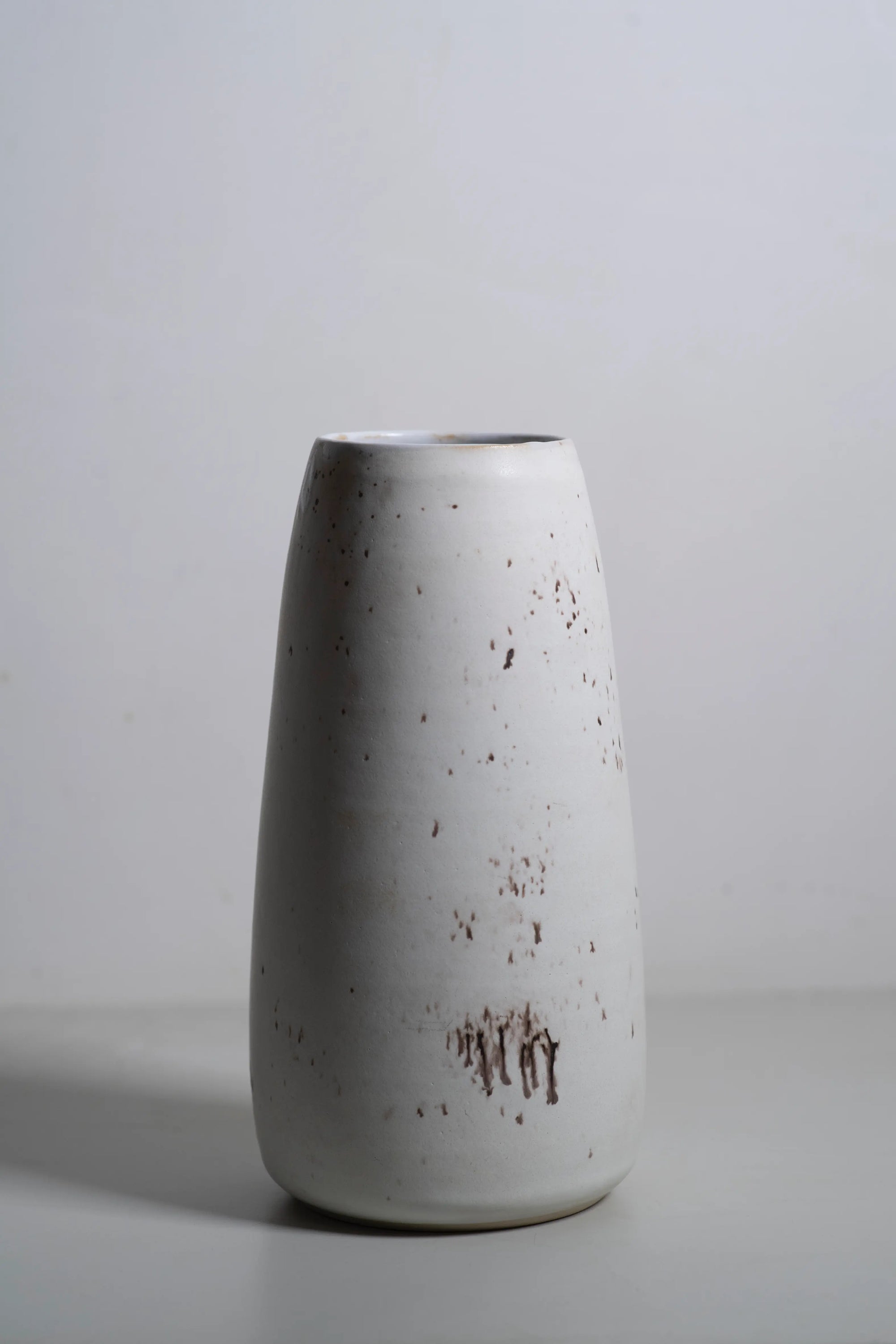 Japanese ceramic vase white front