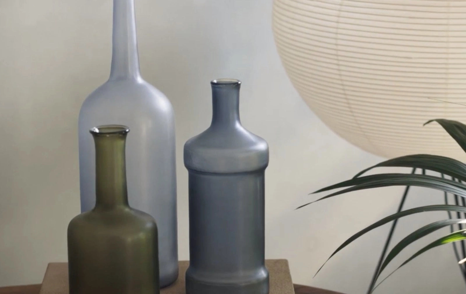 Japanese paper Noguchi lamp Akari10A Vibes