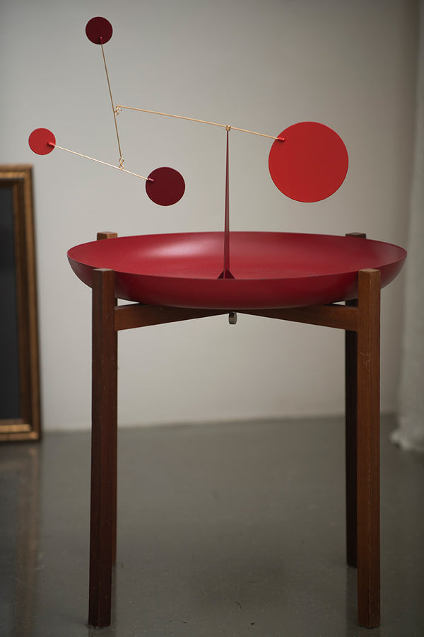 Mobile red structure