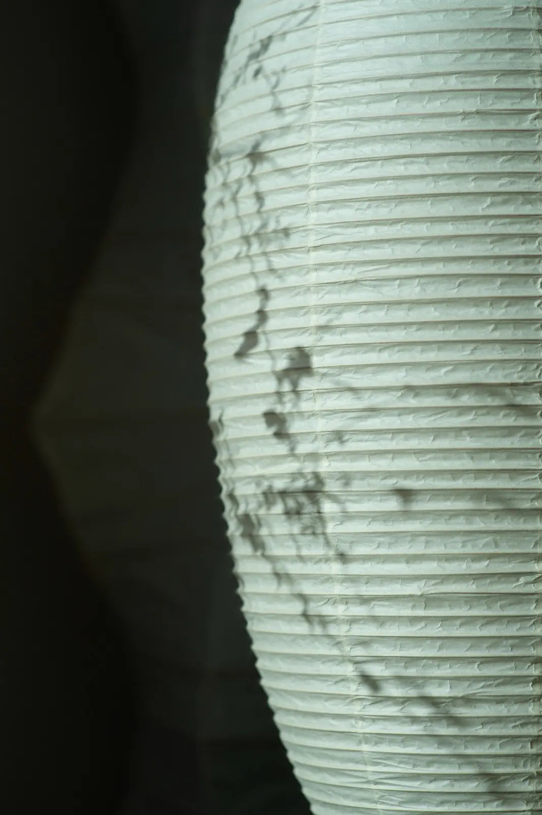 Japanese paper Noguchi lamp shadow