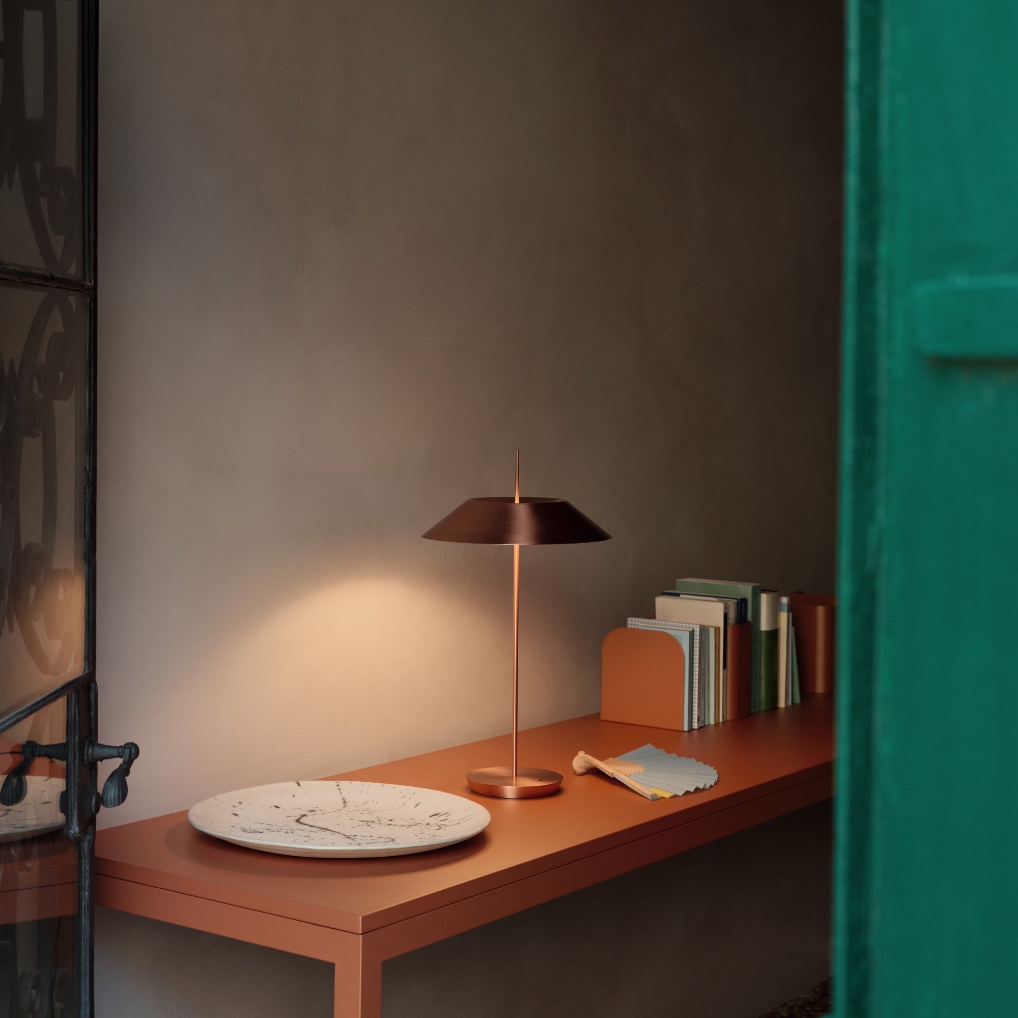 Vibia Mayfair outdoor lamp detail design